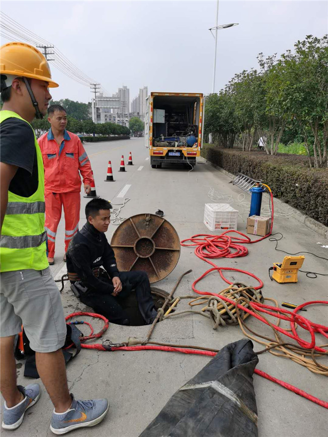 都兰翻衬法管道修复技术主要工序